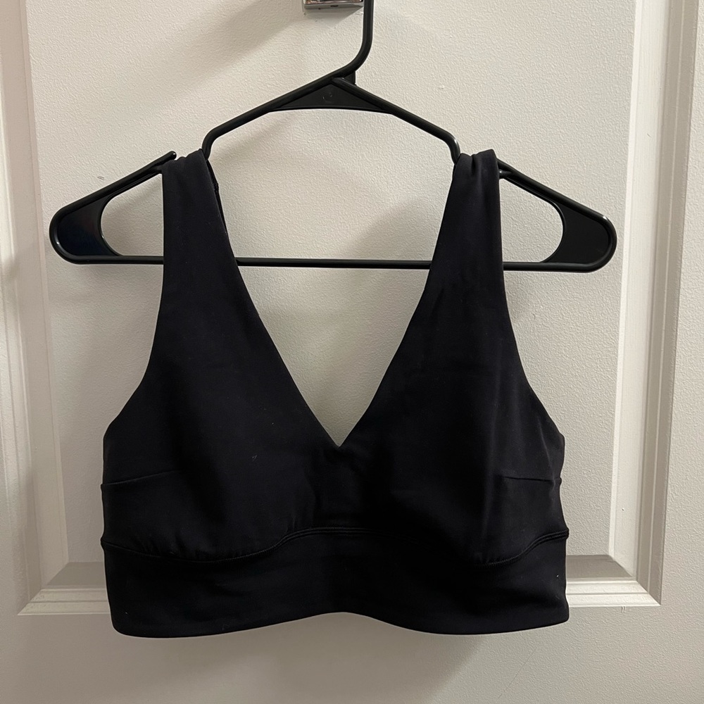 NWOT Align V-Neck Bra C/D (Black)
